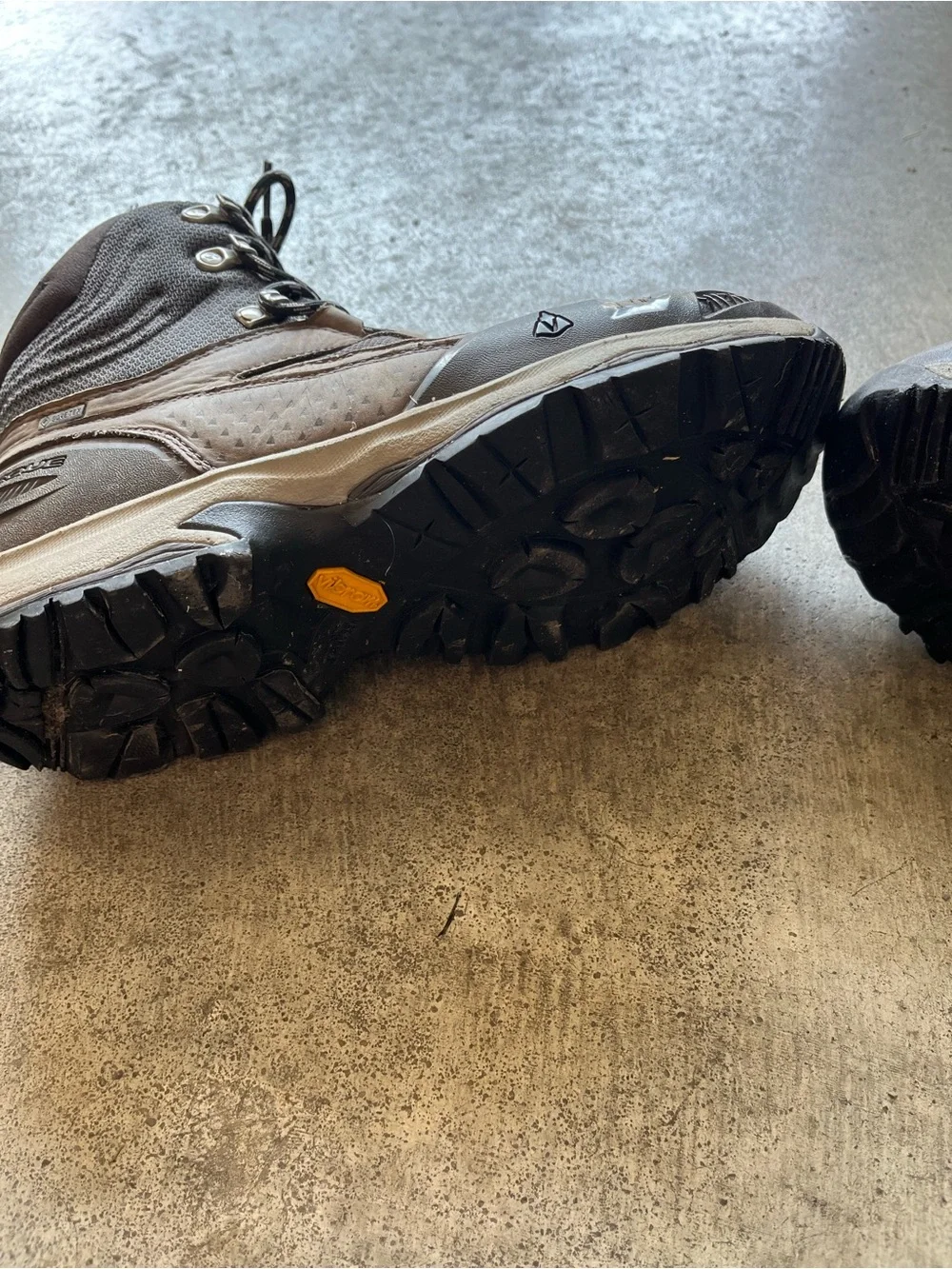 Vasque Gray and Tan Hiking Boots - Men's Lace-Up Trail Shoes